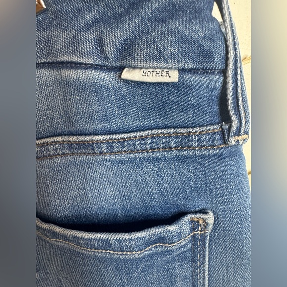 MOTHER The Roller Fray, NWT, Size 24, color: Work Hard Play Hard - Picture 13 of 14